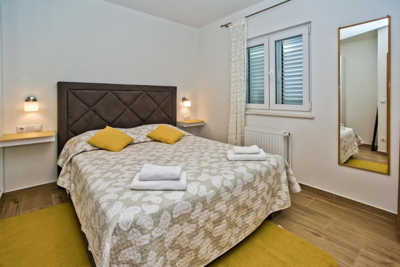 Apartments Anita Hvar Town Exterior foto